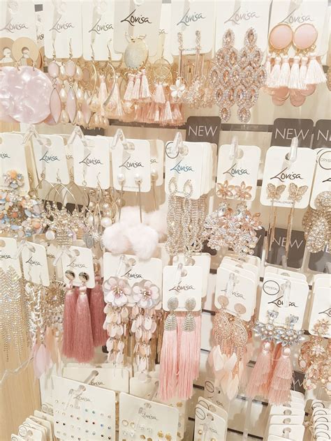 Lovisa jewelry - Store Manager | VIC | Knox. Location: 11353 Knox Wantirna. Posted on: 13 March 2024. If you're passionate about style and providing the best customer experience with a can-do attitude, apply today to join Lovisa! Share: More Info Apply Now. 